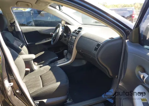 2013 Toyota Corolla S z USA, uszkodzony, nr VIN 5YFBU4EEXDP147897